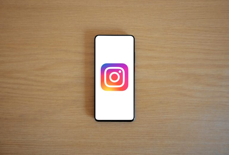 Instagram Marketing: Complete Guide To Instagram Growth